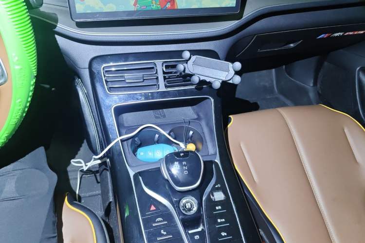 Used BYD Qin PLUS 2021 EV 600KM Flagship Model Gear Lever