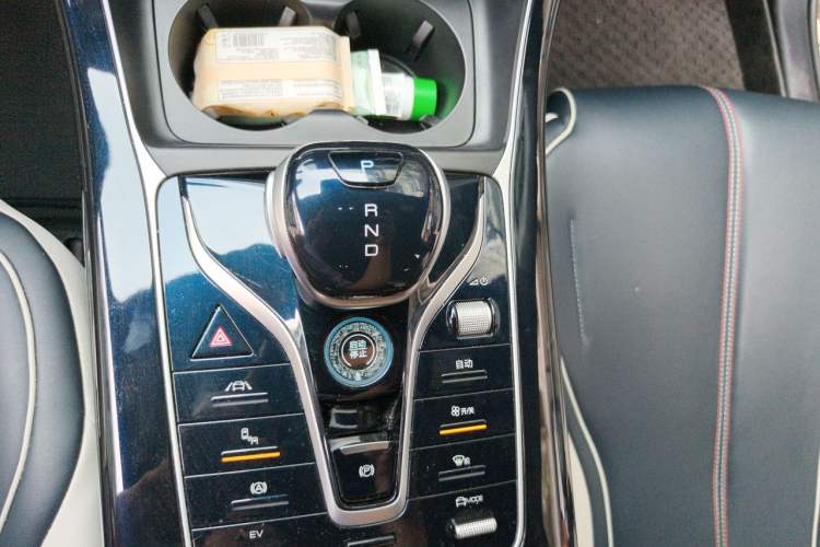 Used BYD Qin PLUS 2021 DM-i 120KM Flagship Model Gear Lever