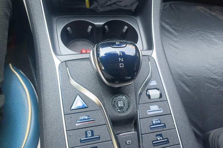 Used BYD Qin PLUS 2021 DM-i 55KM Flagship Model Gear Lever