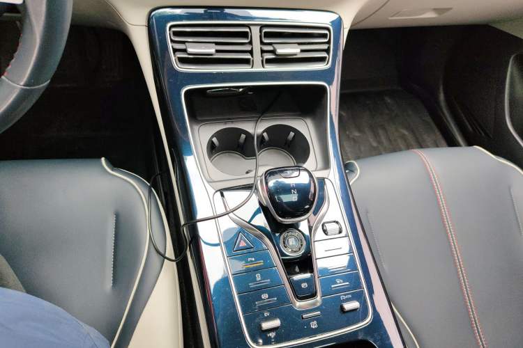 Used BYD Qin PLUS 2021 DM-i 55KM Flagship Model Gear Lever