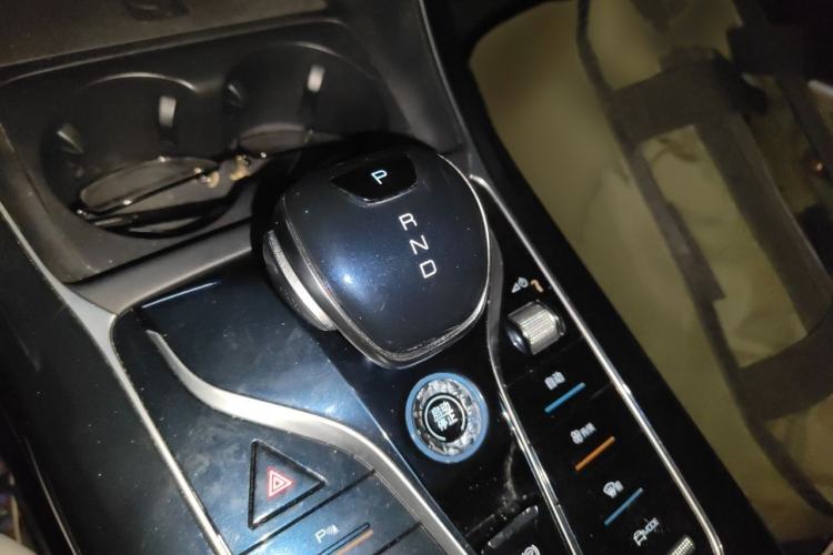 Used BYD Qin PLUS 2021 DM-i 55KM Flagship Model Gear Lever