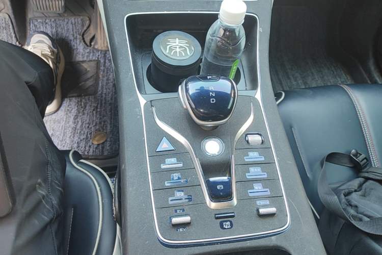 Used BYD Qin PLUS 2021 DM-i 55KM Flagship Model Gear Lever