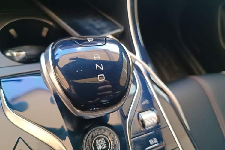 Used BYD Qin PLUS 2021 DM-i 55KM Flagship Model Gear Lever