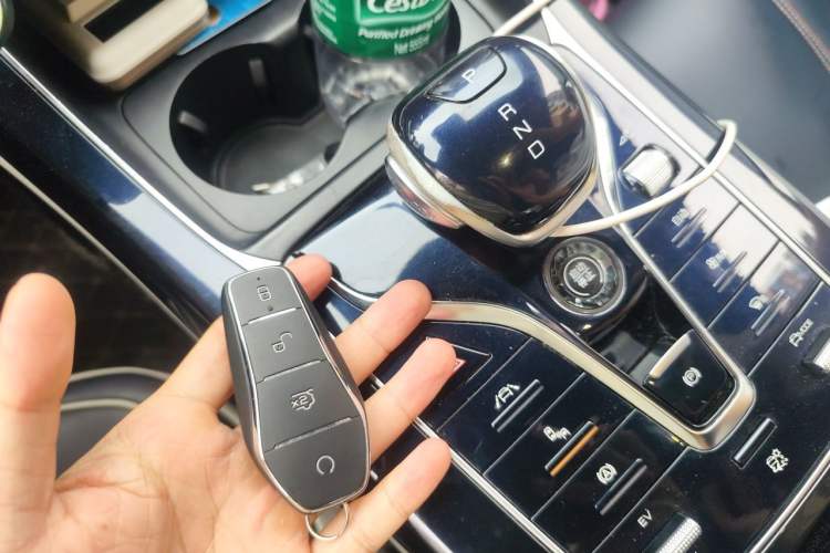 Used BYD Qin PLUS 2021 DM-i 120KM Flagship Model Gear Lever