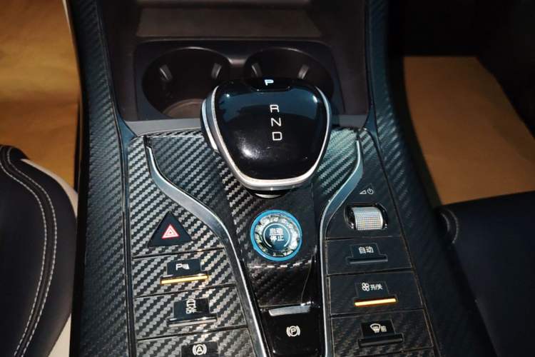 Used BYD Qin PLUS 2021 DM-i 55KM Prestige Model Gear Lever