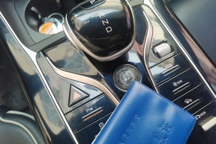Used BYD Qin PLUS 2021 DM-i 55KM Flagship Model Gear Lever
