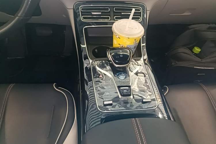 Used BYD Qin PLUS 2021 DM-i 55KM Flagship Model Gear Lever