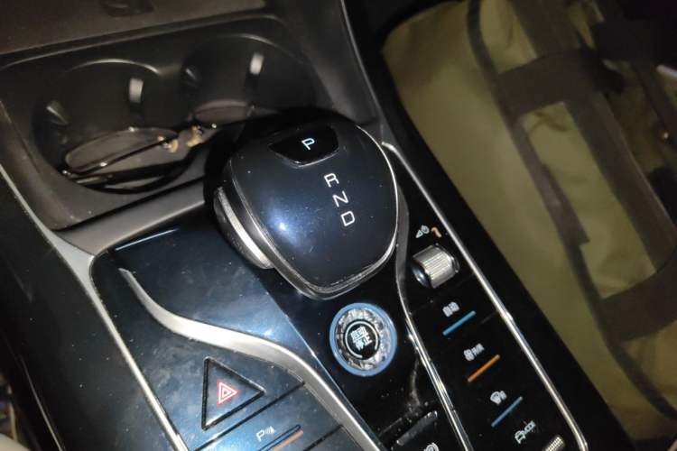 Used BYD Qin PLUS 2021 DM-i 55KM Flagship Model Gear Lever