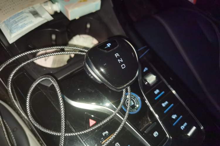 Used BYD Qin PLUS 2021 DM-i 55KM Prestige Model Gear Lever