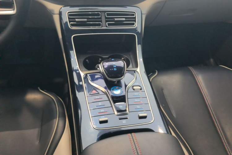 Used BYD Qin PLUS 2021 EV 400KM Luxury Model Gear Lever