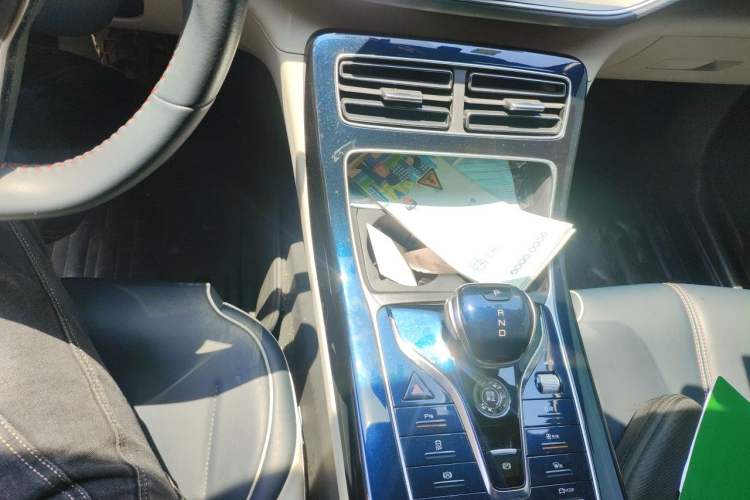 Used BYD Qin PLUS 2021 DM-i 55KM Flagship Model Gear Lever