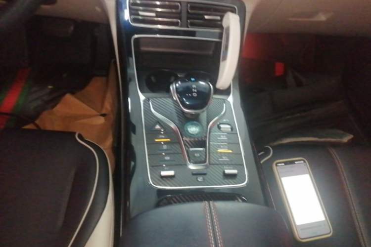 Used BYD Qin PLUS 2021 DM-i 55KM Flagship Model Gear Lever