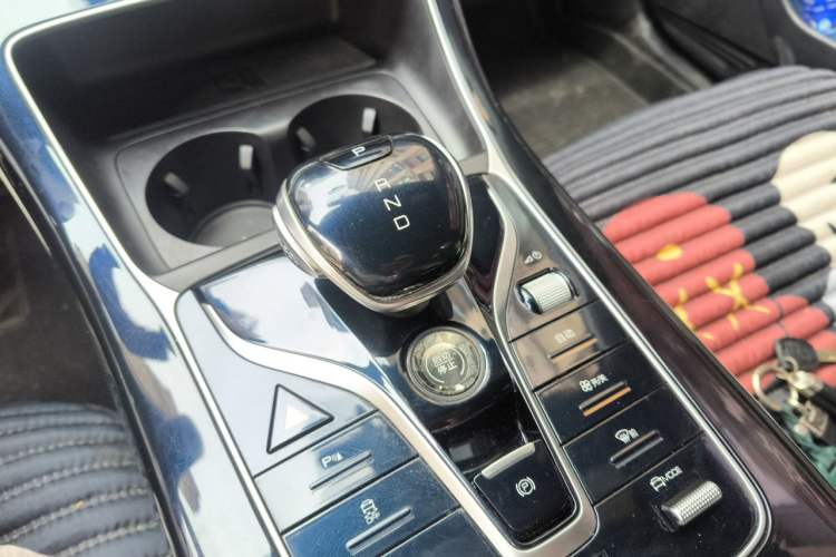 Used BYD Qin PLUS 2021 DM-i 55KM Flagship Model Gear Lever