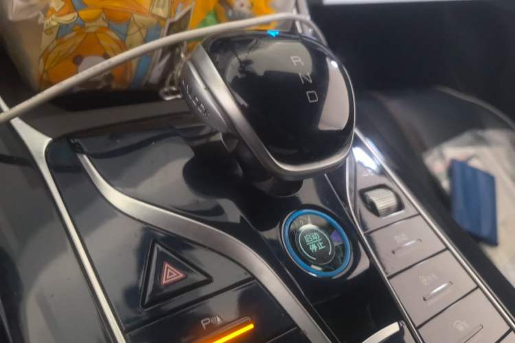 Used BYD Qin PLUS 2021 DM-i 55KM Flagship Model Gear Lever