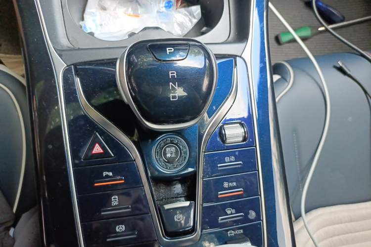 Used BYD Qin PLUS 2021 DM-i 55KM Flagship Model Gear Lever