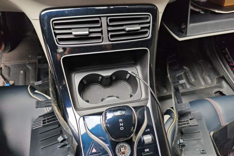 Used BYD Qin PLUS 2021 DM-i 55KM Flagship Model Gear Lever