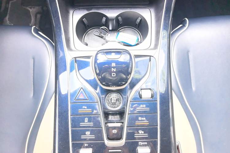 Used BYD Qin PLUS 2021 DM-i 55KM Flagship Model Gear Lever
