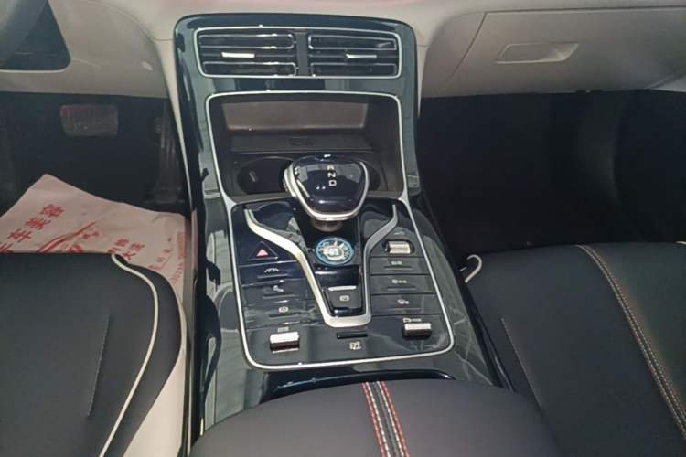 Used BYD Qin PLUS 2021 EV 500KM Premium Model Gear Lever