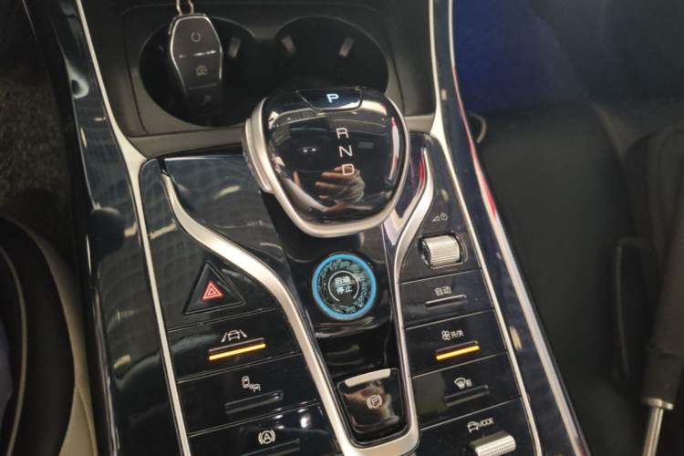 Used BYD Qin PLUS 2021 EV 600KM Flagship Model Gear Lever