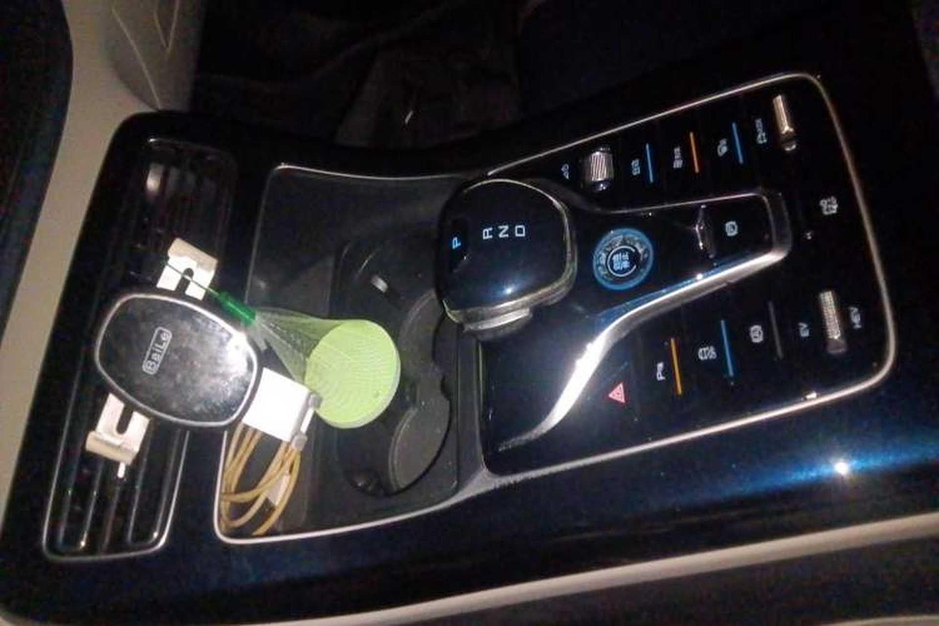 Used BYD Qin PLUS 2021 DM-i 120KM Prestige Model Gear Lever