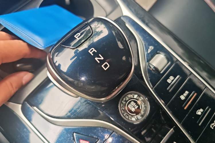 Used BYD Qin PLUS 2021 DM-i 120KM Prestige Model Gear Lever