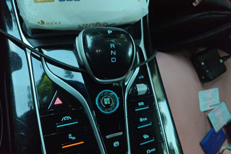 Used BYD Qin PLUS 2021 DM-i 120KM Flagship Model Gear Lever
