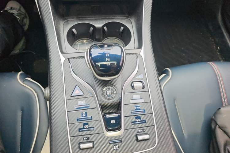 Used BYD Qin PLUS 2021 DM-i 55KM Flagship Model Gear Lever