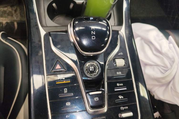Used BYD Qin PLUS 2021 DM-i 55KM Flagship Model Gear Lever