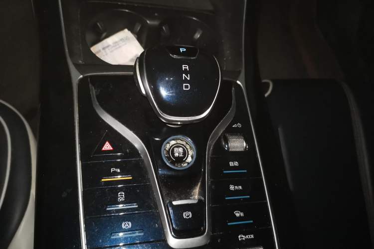 Used BYD Qin PLUS 2021 DM-i 55KM Flagship Model Gear Lever