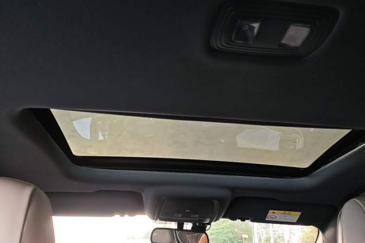 Used BYD Qin PLUS 2021 EV 500KM Luxury Model Headliner