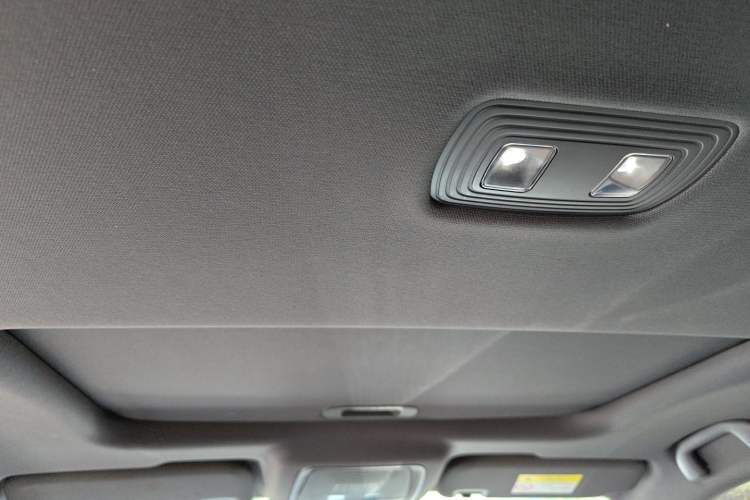 Used BYD Qin PLUS 2021 EV 400KM Luxury Model Headliner