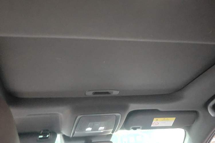 Used BYD Qin PLUS 2021 EV 600KM Flagship Model Headliner