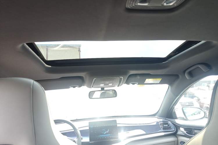 Used BYD Qin PLUS 2021 EV 400KM Luxury Model Headliner