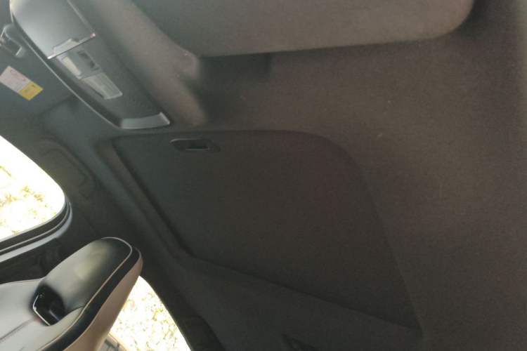 Used BYD Qin PLUS 2021 EV 400KM Luxury Model Headliner