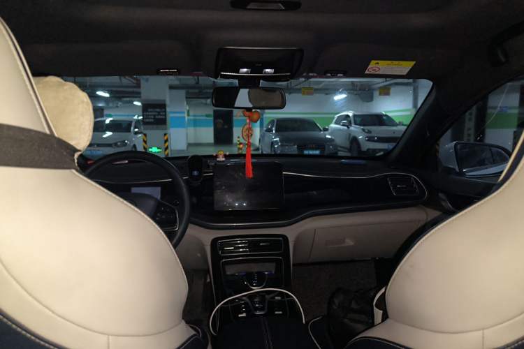 Used BYD Qin PLUS 2021 EV 400KM Luxury Model Headliner