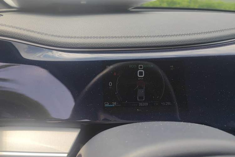 Used BYD Qin PLUS 2021 EV 500KM Luxury Model Instrument Cluster