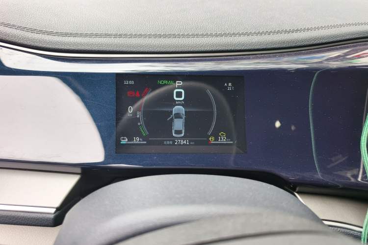 Used BYD Qin PLUS 2021 DM-i 55KM Flagship Model Instrument Cluster