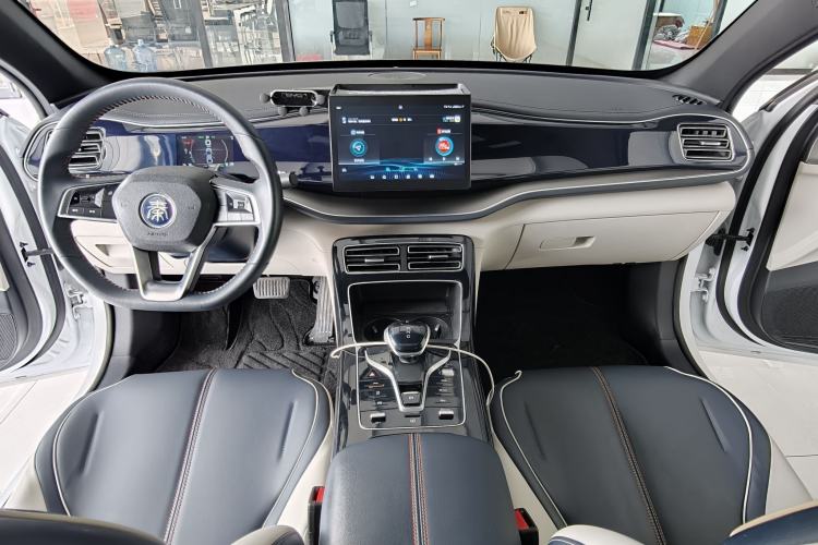 Used BYD Qin PLUS 2021 DM-i 120KM Prestige Model Interior 1