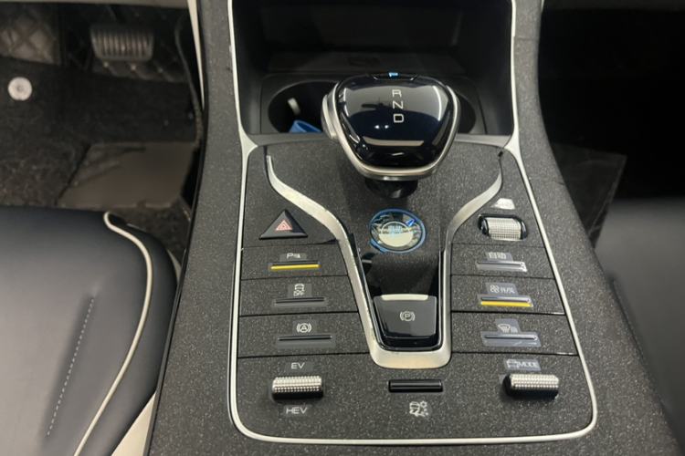 Used BYD Qin PLUS 2021 DM-i 55KM Flagship Model Interior 1