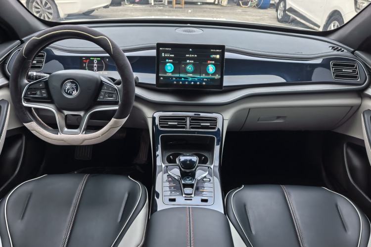 Used BYD Qin PLUS 2021 EV 400KM Luxury Model Interior 1