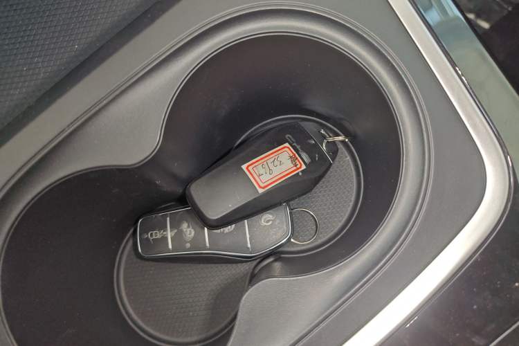 Used BYD Qin PLUS 2021 EV 400KM Leading Comfort Edition Interior 1