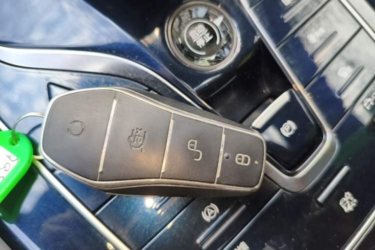 Used BYD Qin PLUS 2021 EV 500KM Luxury Model Interior 1
