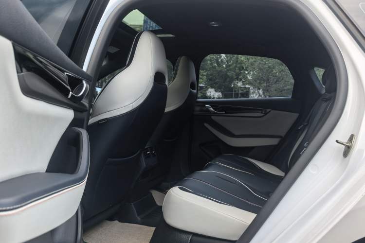 Used BYD Qin PLUS 2021 DM-i 55KM Flagship Model Interior 1