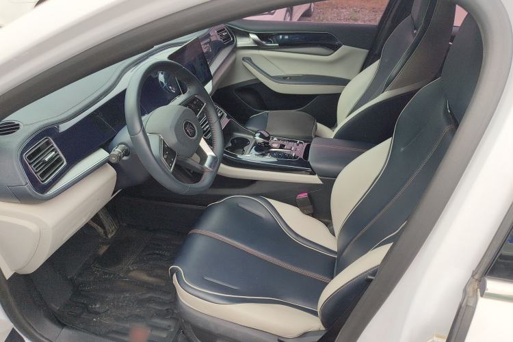 Used BYD Qin PLUS 2021 DM-i 55KM Flagship Model Interior 1