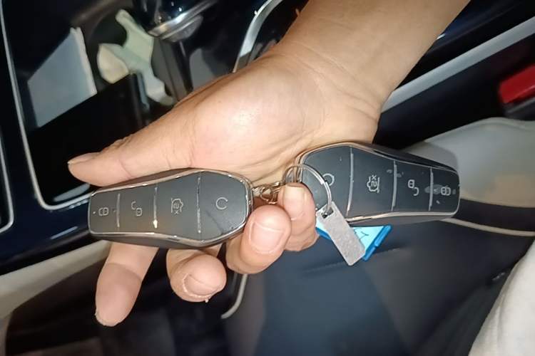 Used BYD Qin PLUS 2021 DM-i 55KM Flagship Model Interior 1
