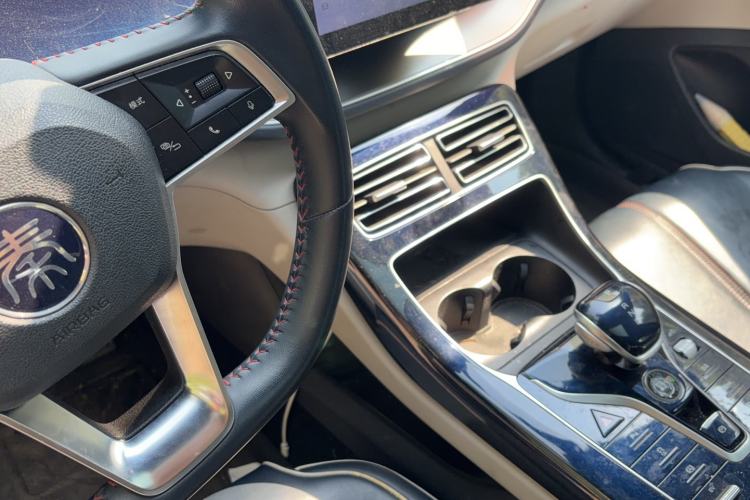 Used BYD Qin PLUS 2021 DM-i 55KM Flagship Model Interior 11