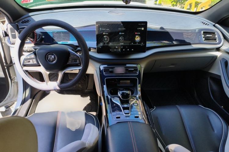 Used BYD Qin PLUS 2021 EV 500KM Premium Model Interior 2