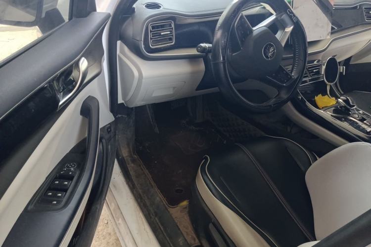 Used BYD Qin PLUS 2021 DM-i 120KM Prestige Model Interior 3