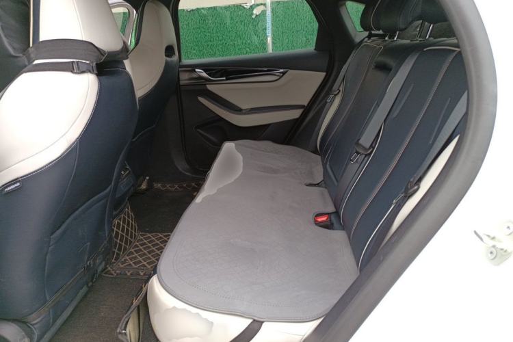 Used BYD Qin PLUS 2021 DM-i 120KM Prestige Model Interior 4
