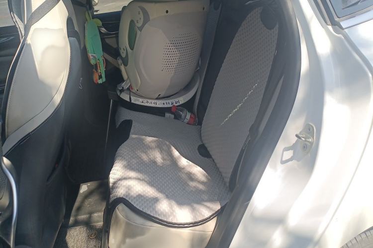 Used BYD Qin PLUS 2021 EV 500KM Luxury Model Interior 4